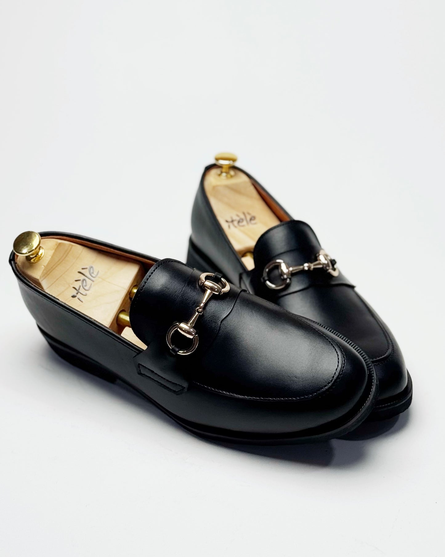 Dára Black Horsebit Loafer