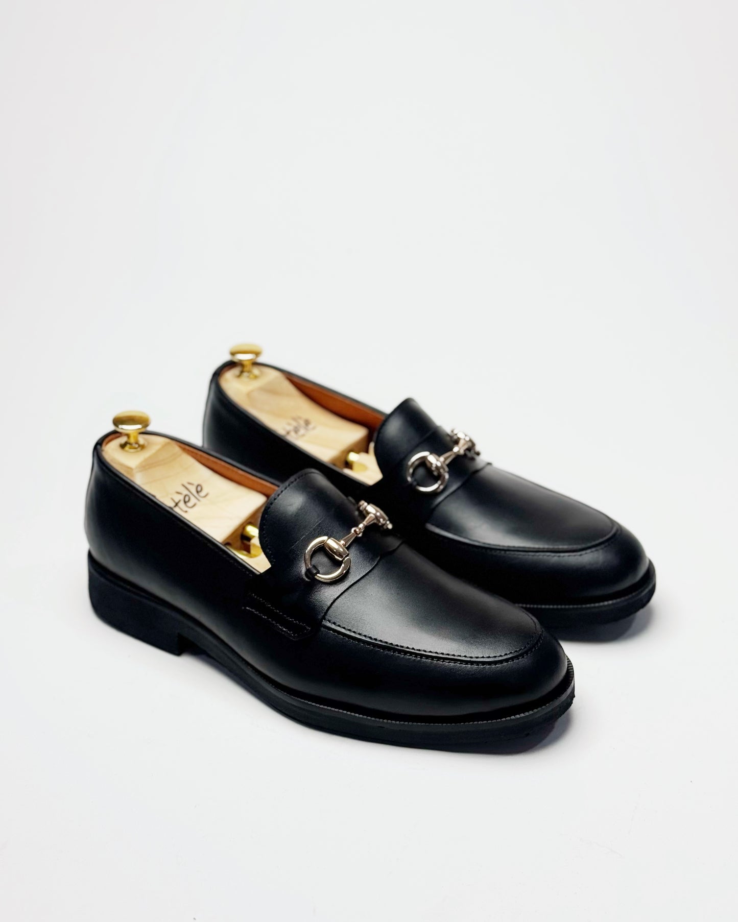 Dára Black Horsebit Loafer