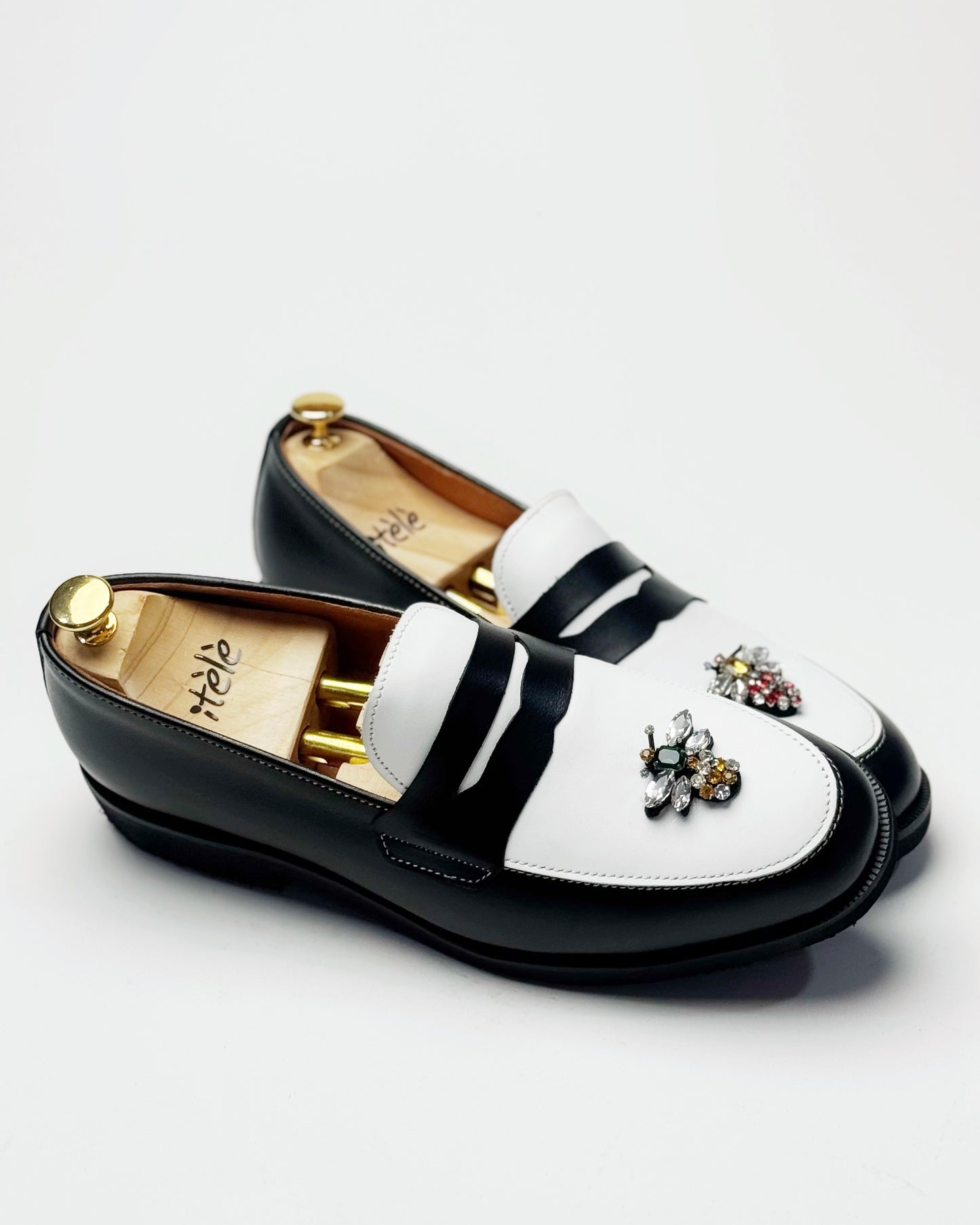 Dára Rhinestones Bee penny loafers
