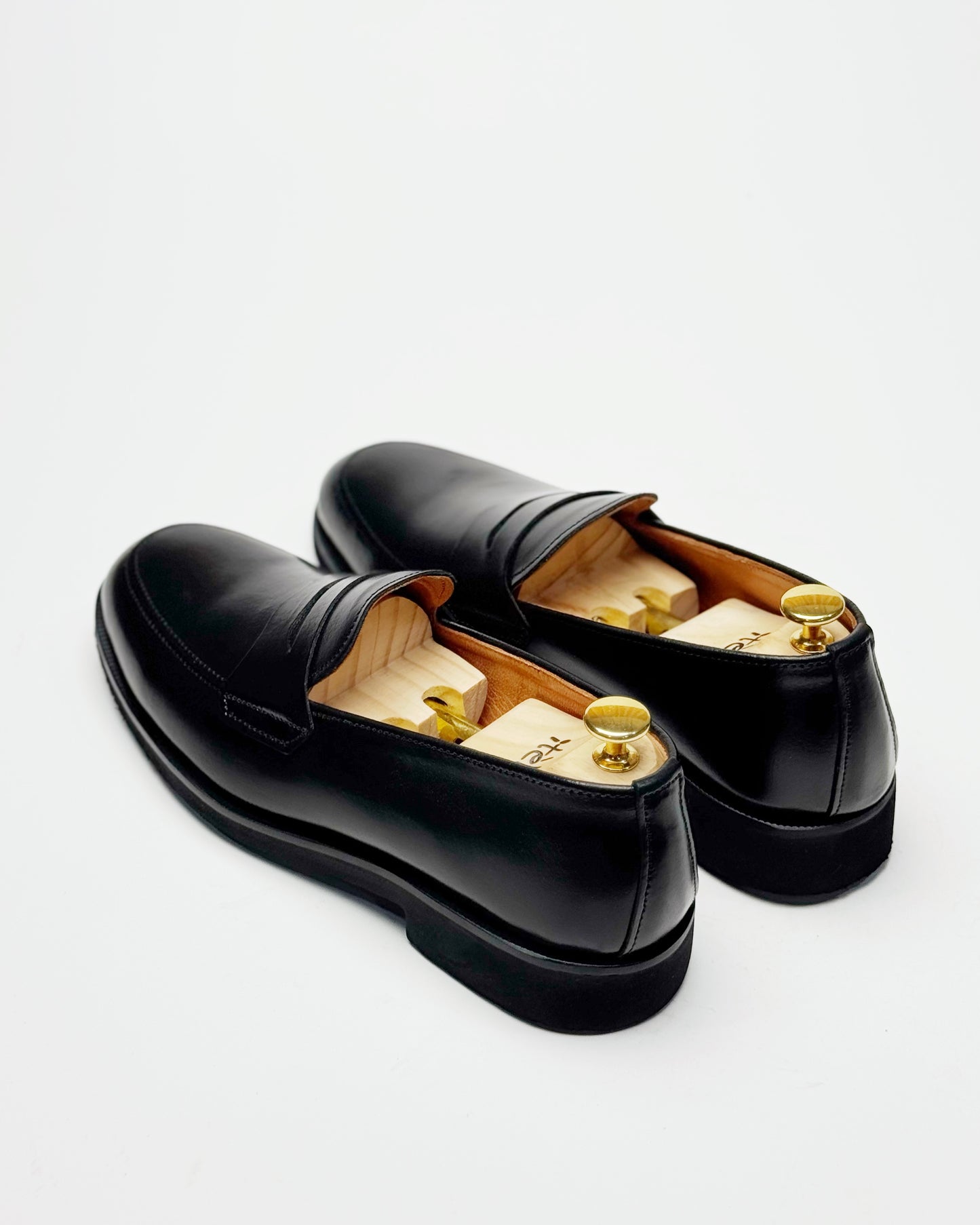 Dára Black Penny Loafer