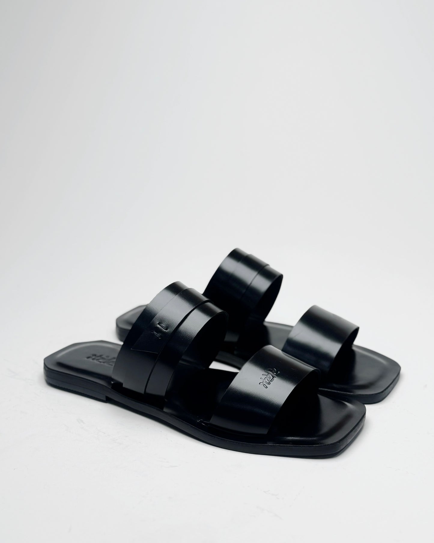 Lewi black double strap