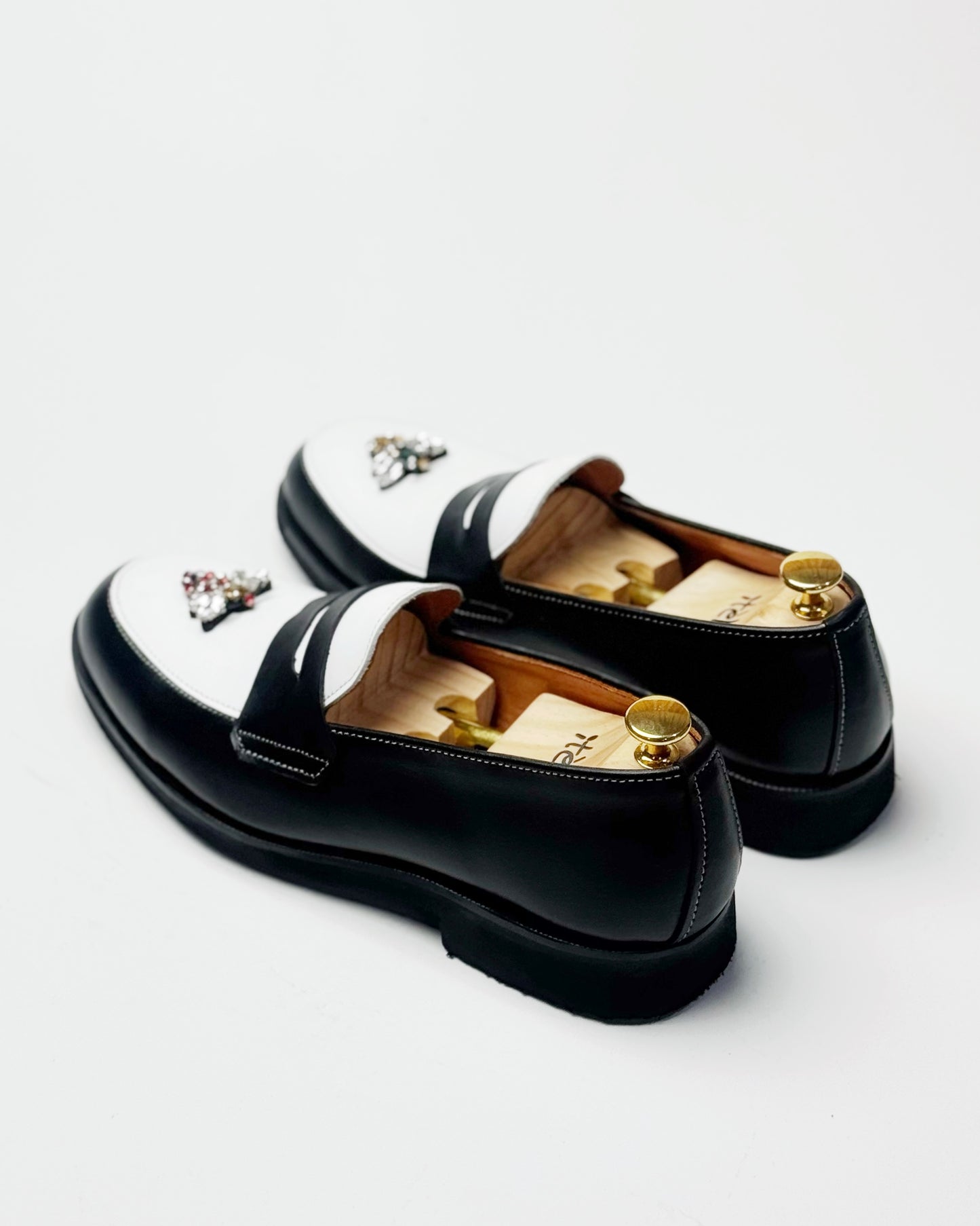 Dára Rhinestones Bee penny loafers
