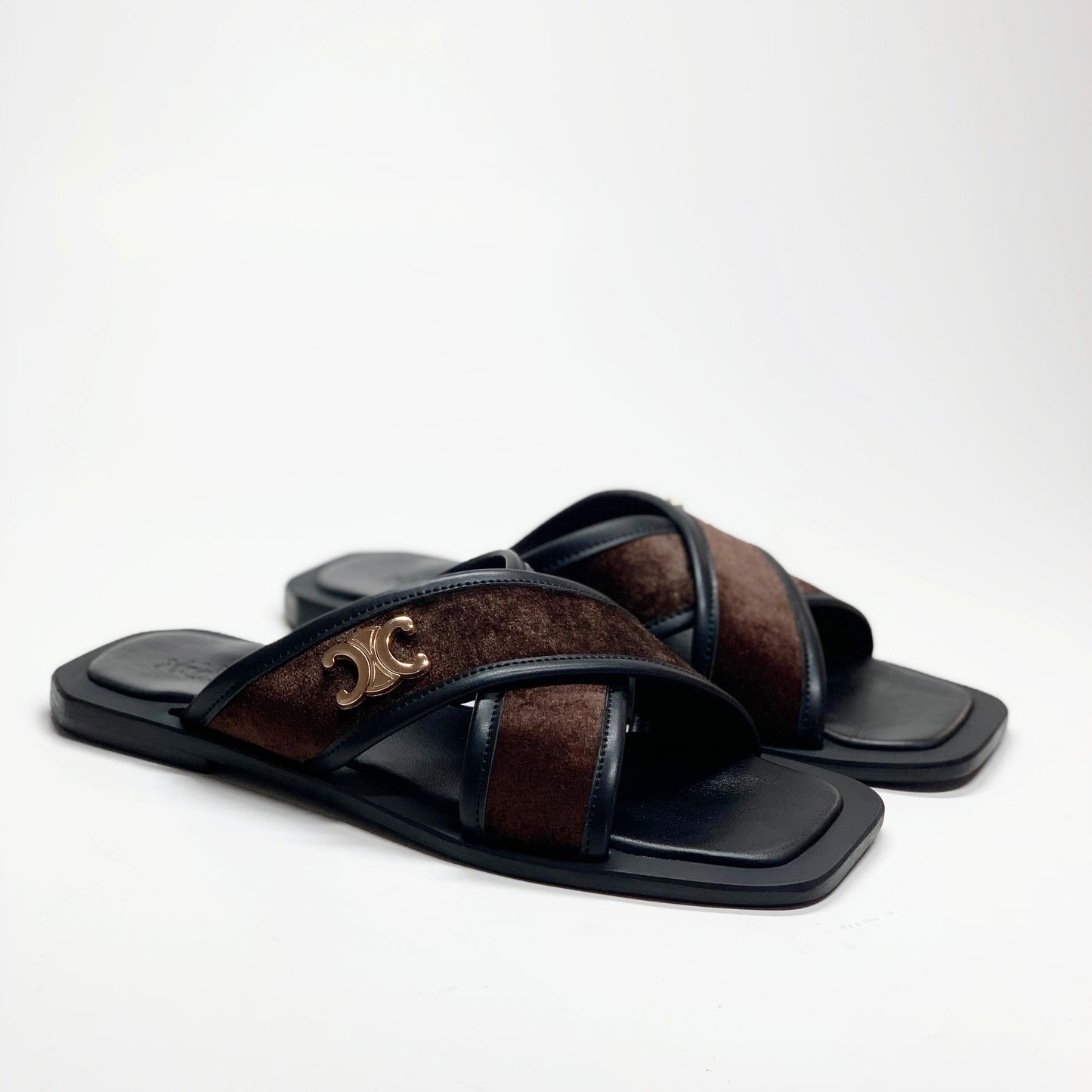 Lewi brown cross strap
